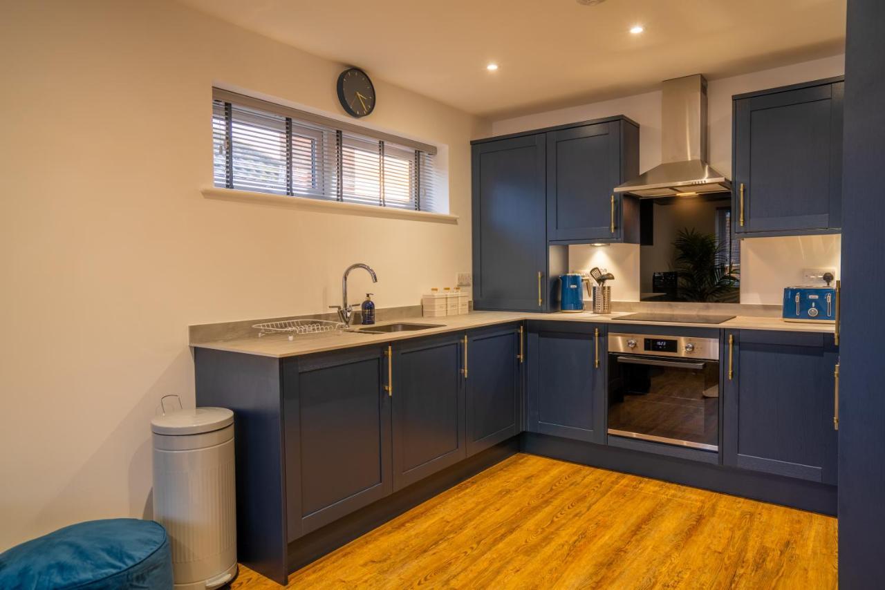 Mill Road Apartment First Floor 크롤리 외부 사진