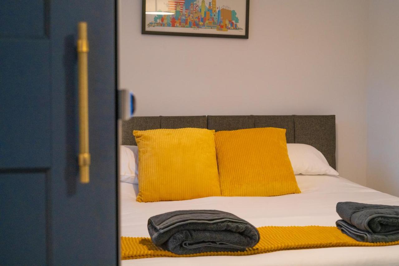 Mill Road Apartment First Floor 크롤리 외부 사진