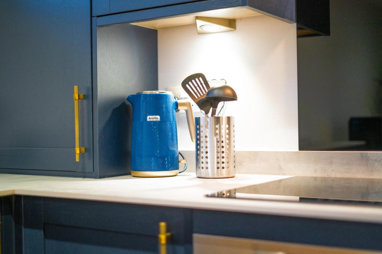 Mill Road Apartment First Floor 크롤리 외부 사진
